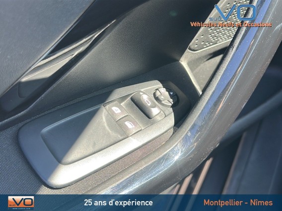 Aperçu de la photo 22 du véhicule PEUGEOT 208