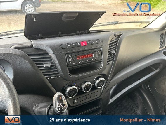 Aperçu de la photo 10 du véhicule IVECO DAILY CHASSIS CABINE