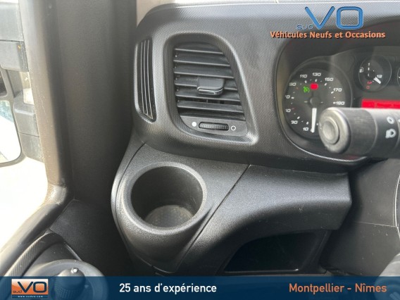 Aperçu de la photo 24 du véhicule IVECO DAILY CHASSIS CABINE