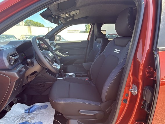 Aperçu de la photo 16 du véhicule DACIA DUSTER
