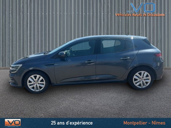 Aperçu de la photo 4 du véhicule RENAULT MEGANE IV BERLINE