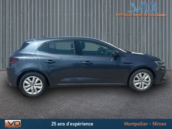 Aperçu de la photo 8 du véhicule RENAULT MEGANE IV BERLINE
