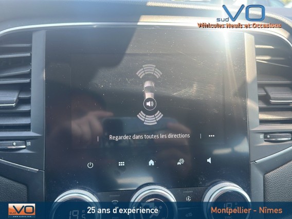 Aperçu de la photo 23 du véhicule RENAULT MEGANE IV BERLINE