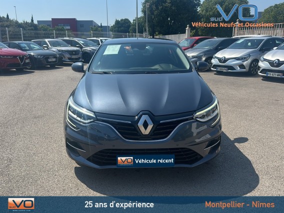 Aperçu de la photo 25 du véhicule RENAULT MEGANE IV BERLINE