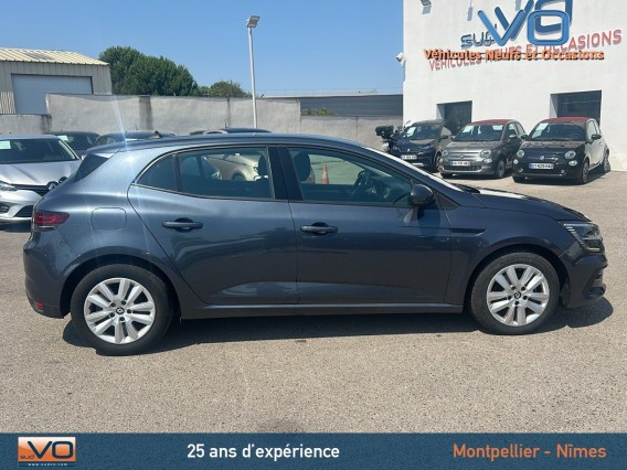 Aperçu de la photo 31 du véhicule RENAULT MEGANE IV BERLINE