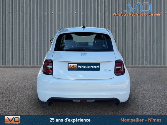 Aperçu de la photo 6 du véhicule FIAT 500e BERLINE