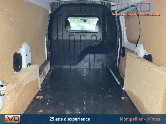 Aperçu de la photo 16 du véhicule RENAULT EXPRESS VAN