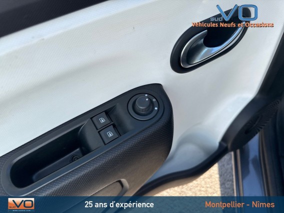 Aperçu de la photo 14 du véhicule RENAULT TWINGO III