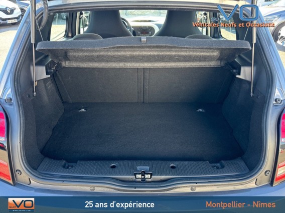 Aperçu de la photo 18 du véhicule RENAULT TWINGO III