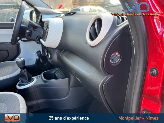 Aperçu de la photo 21 du véhicule RENAULT TWINGO III