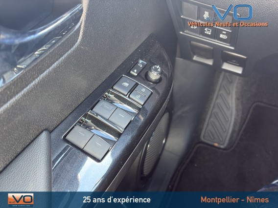 Aperçu de la photo 15 du véhicule TOYOTA HILUX DOUBLE CABINE