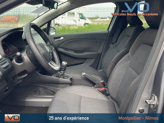 Aperçu de la photo 16 du véhicule RENAULT CLIO V