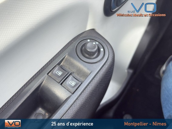 Aperçu de la photo 13 du véhicule RENAULT TWINGO III