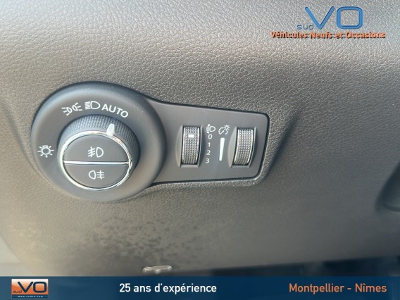 Aperçu de la photo 15 du véhicule JEEP COMPASS