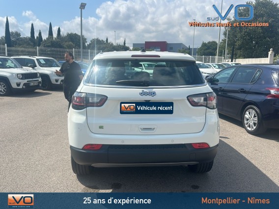 Aperçu de la photo 29 du véhicule JEEP COMPASS
