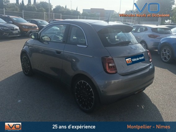 Aperçu de la photo 25 du véhicule FIAT 500e BERLINE