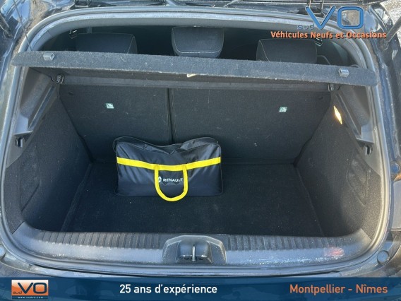 Aperçu de la photo 18 du véhicule RENAULT CLIO V