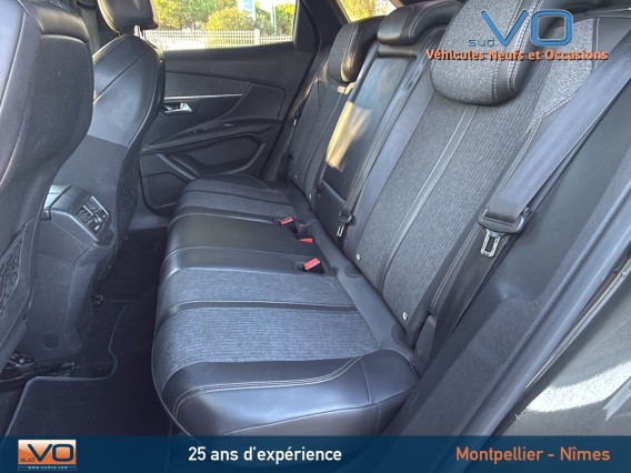 Aperçu de la photo 17 du véhicule PEUGEOT 3008
