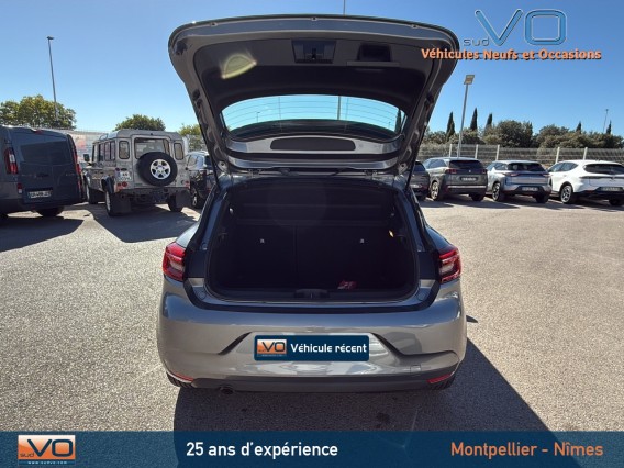 Aperçu de la photo 18 du véhicule RENAULT CLIO V