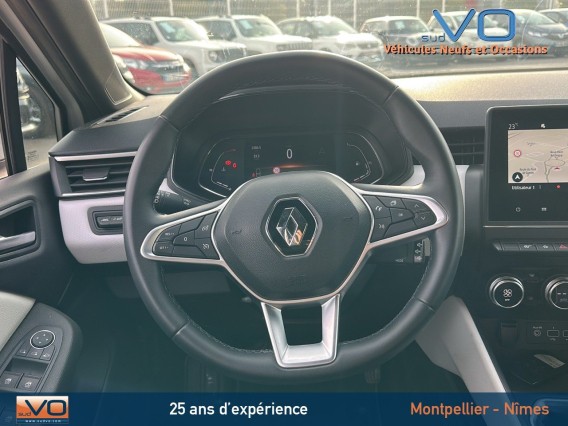 Aperçu de la photo 10 du véhicule RENAULT CLIO V