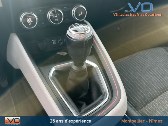 Aperçu de la photo 11 du véhicule RENAULT CLIO V