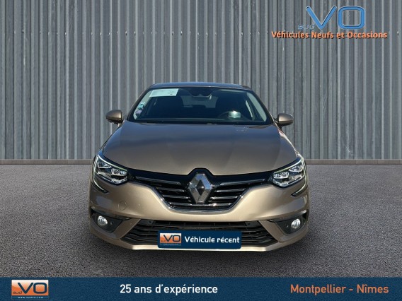 Aperçu de la photo 2 du véhicule RENAULT MEGANE IV BERLINE
