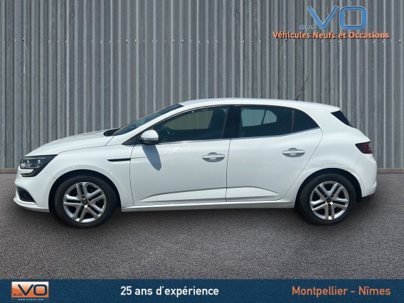 Aperçu de la photo 4 du véhicule RENAULT MEGANE IV BERLINE BUSINESS