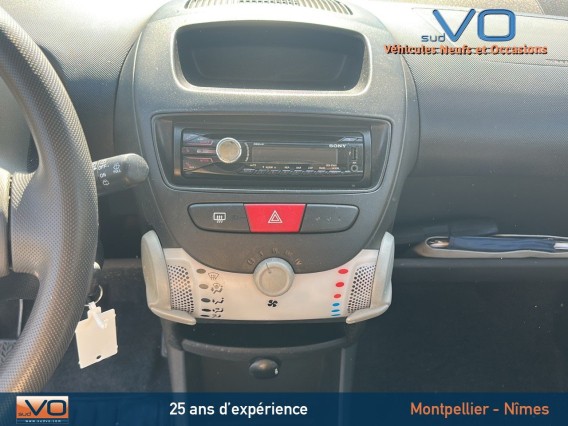 Aperçu de la photo 11 du véhicule PEUGEOT 107