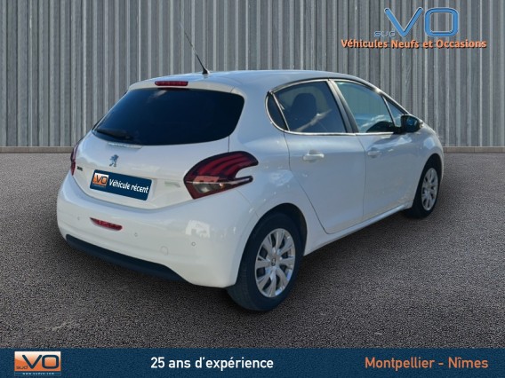 Aperçu de la photo 8 du véhicule PEUGEOT 208