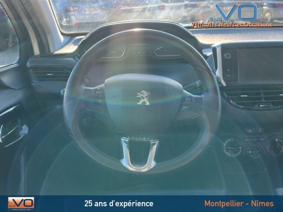 Aperçu de la photo 11 du véhicule PEUGEOT 208