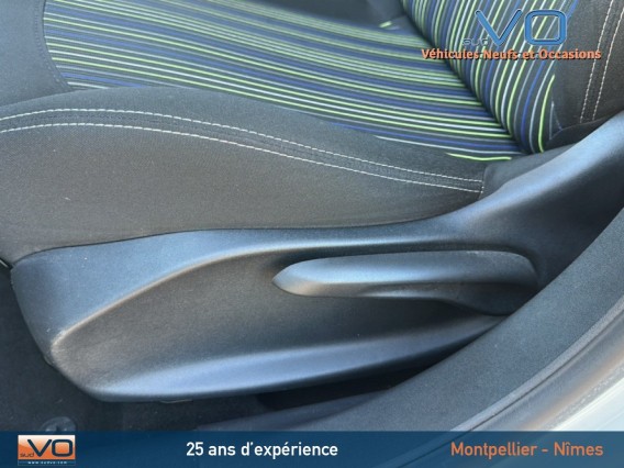 Aperçu de la photo 15 du véhicule PEUGEOT 208