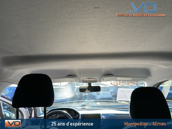 Aperçu de la photo 22 du véhicule PEUGEOT 208