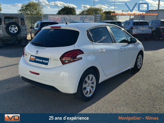 Aperçu de la photo 42 du véhicule PEUGEOT 208