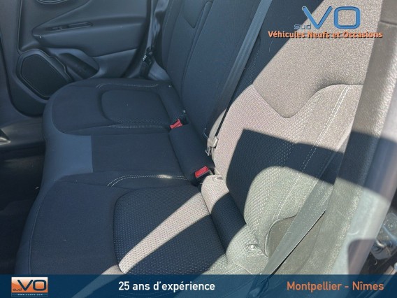 Aperçu de la photo 17 du véhicule JEEP RENEGADE