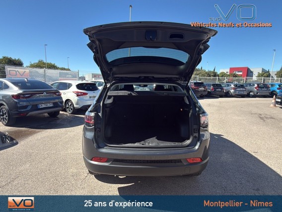 Aperçu de la photo 18 du véhicule JEEP COMPASS