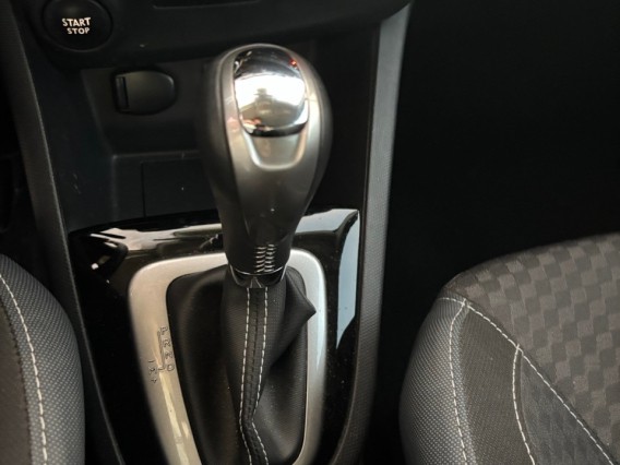 Aperçu de la photo 10 du véhicule RENAULT CLIO IV ESTATE