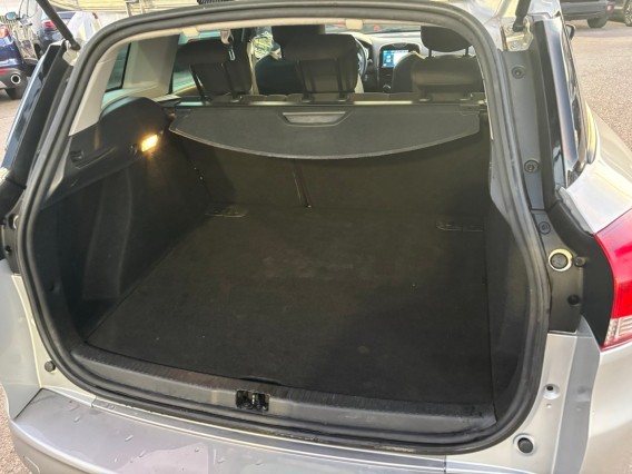 Aperçu de la photo 20 du véhicule RENAULT CLIO IV ESTATE