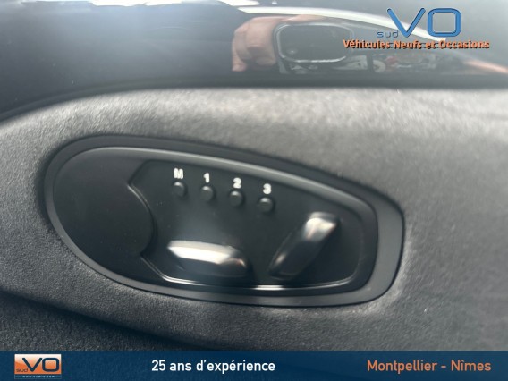 Aperçu de la photo 25 du véhicule ASTON MARTIN VANTAGE