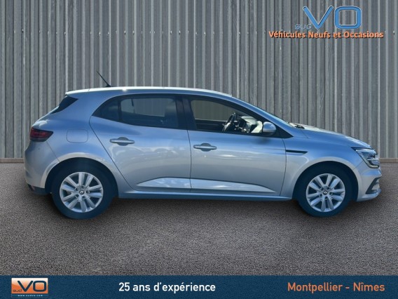 Aperçu de la photo 8 du véhicule RENAULT MEGANE IV BERLINE