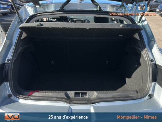 Aperçu de la photo 18 du véhicule RENAULT MEGANE IV BERLINE