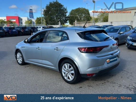Aperçu de la photo 39 du véhicule RENAULT MEGANE IV BERLINE