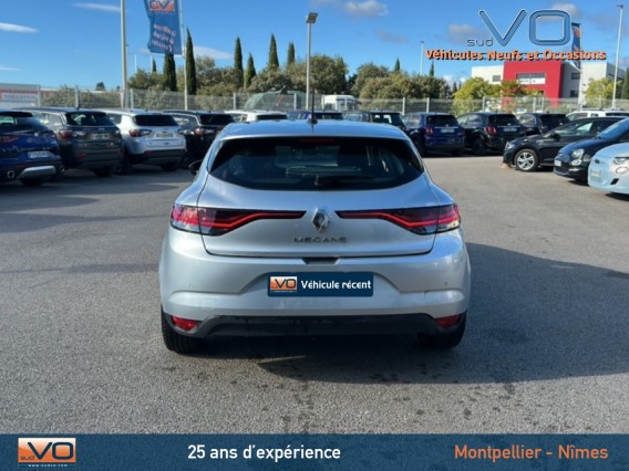 Aperçu de la photo 40 du véhicule RENAULT MEGANE IV BERLINE