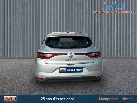 Aperçu de la photo 6 du véhicule RENAULT MEGANE IV BERLINE BUSINESS