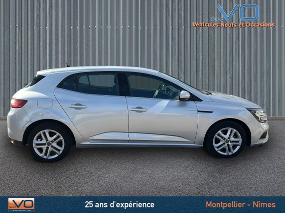 Aperçu de la photo 8 du véhicule RENAULT MEGANE IV BERLINE BUSINESS