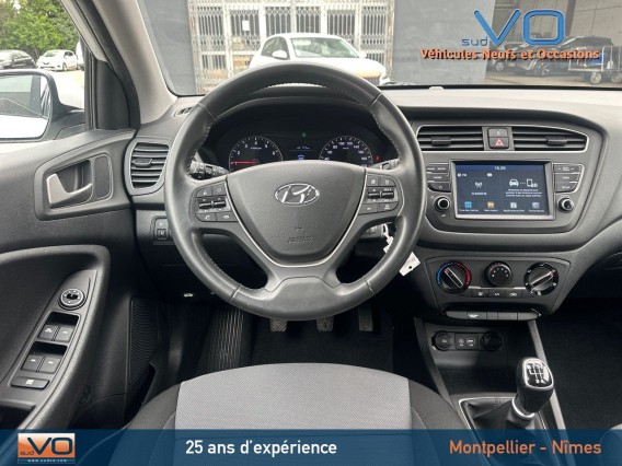 Aperçu de la photo 9 du véhicule HYUNDAI i20