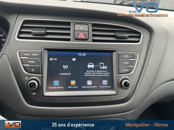Aperçu de la photo 13 du véhicule HYUNDAI i20