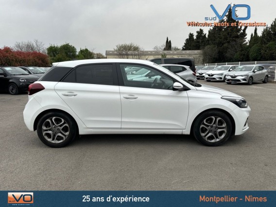 Aperçu de la photo 38 du véhicule HYUNDAI i20