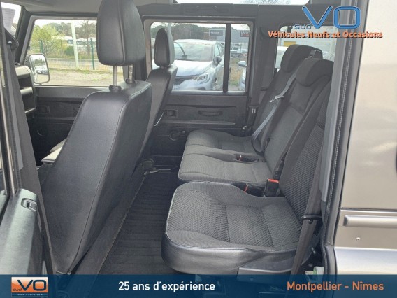 Aperçu de la photo 18 du véhicule LAND-ROVER DEFENDER 110 II STATION WAGON