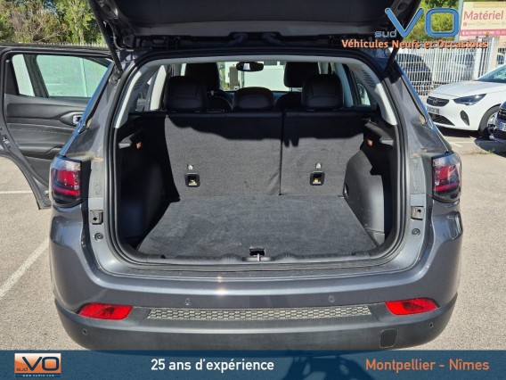 Aperçu de la photo 18 du véhicule JEEP COMPASS