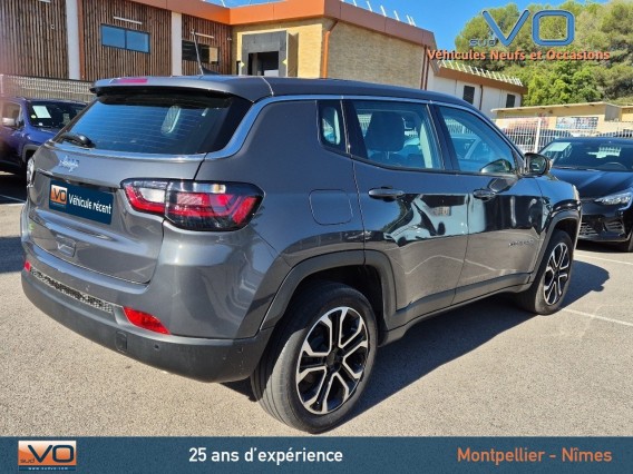 Aperçu de la photo 34 du véhicule JEEP COMPASS